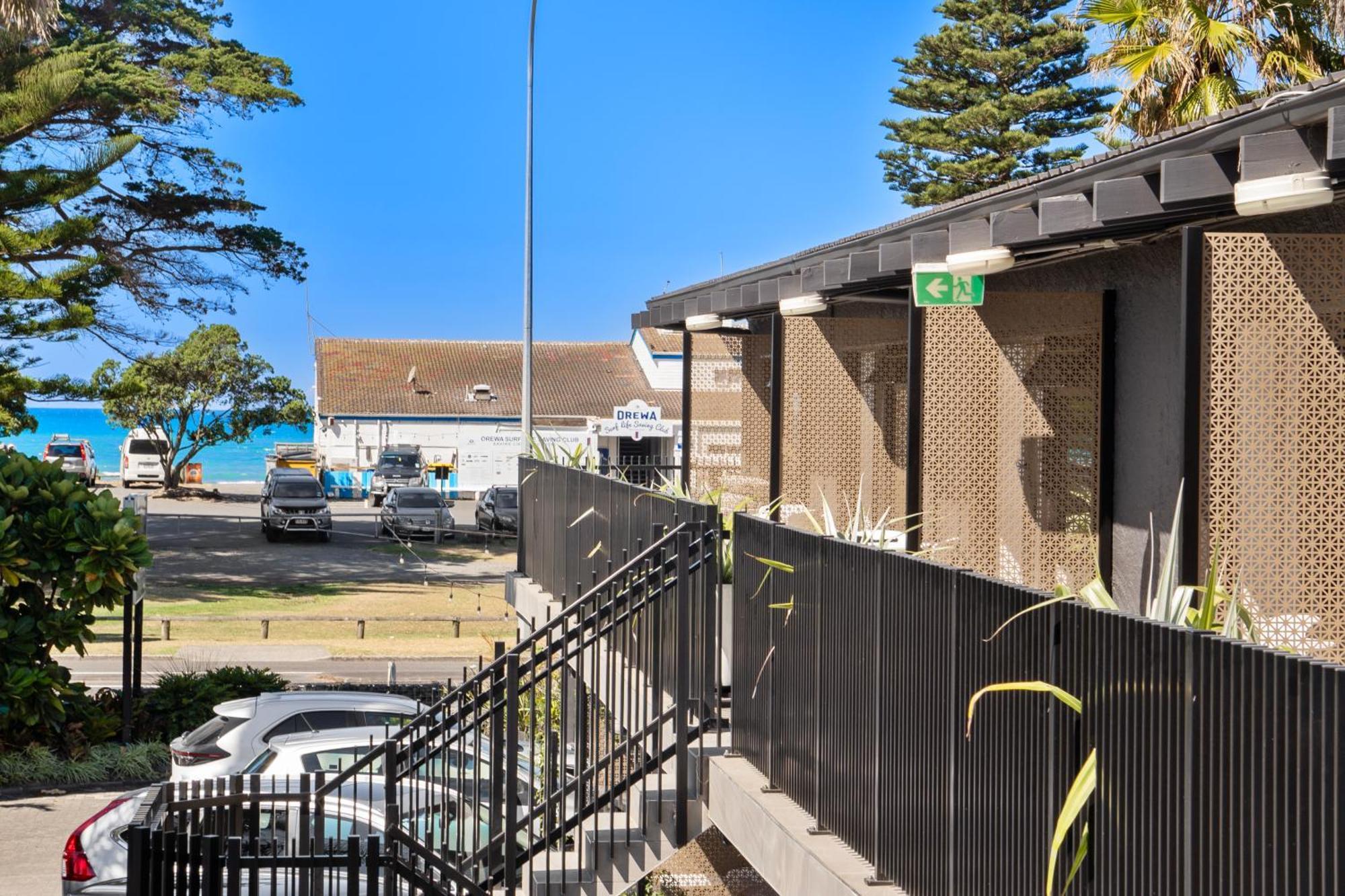 Orewa Beachcomber Exterior photo